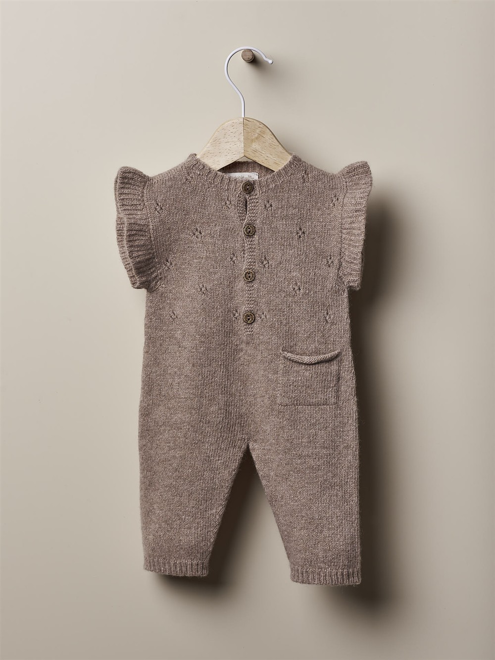 Salopette in lana tortora con bottoncini in legno e alette Wedoble