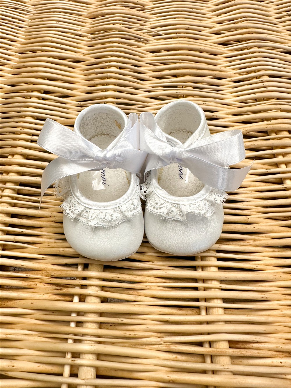 Ballerina pelle bianca con pizzo e fiocco raso Baroni