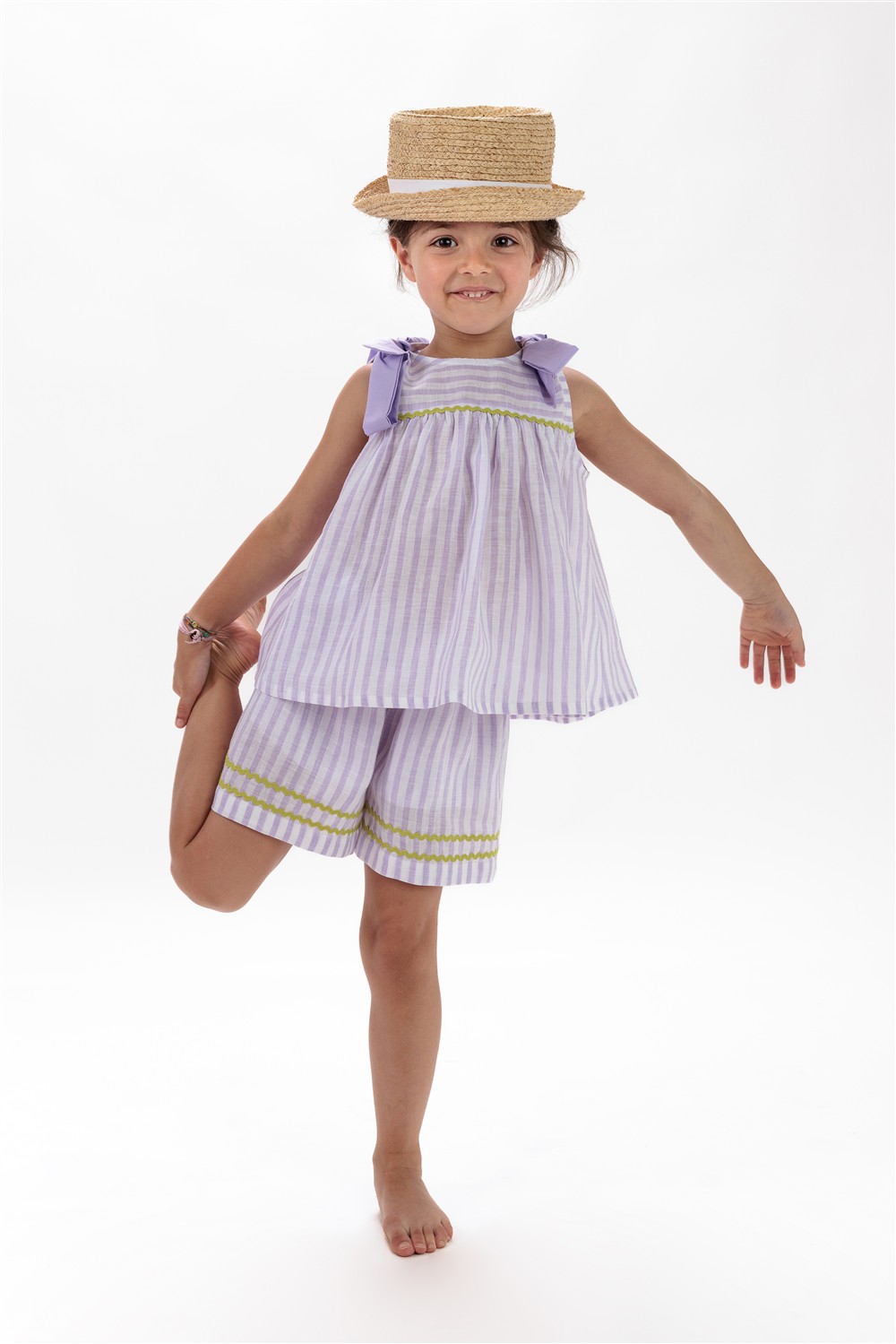 Completo in 100%lino casacca e bermuda a righe viola e bianco con fettucce verde lime Il Faro Bimbi