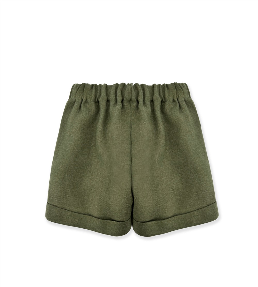 Completo in lino camicia a righe giallo e bianche con profili e bermuda verde La Stupenderia - immagine 3
