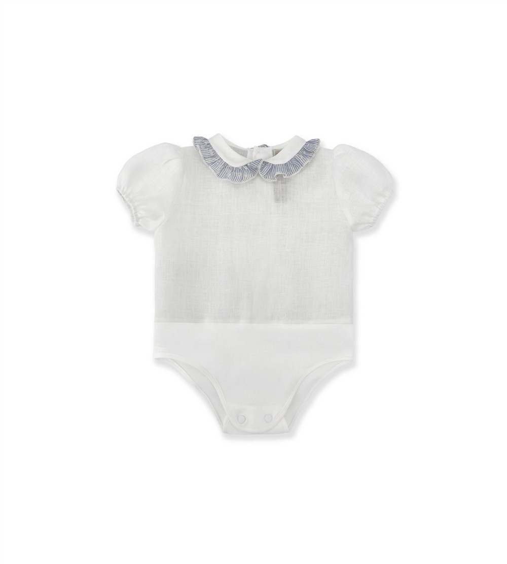 Completo coulotte e body in lino con profilo colletto e fiocco pizzo san gallo azzurro La Stupenderia - immagine 3
