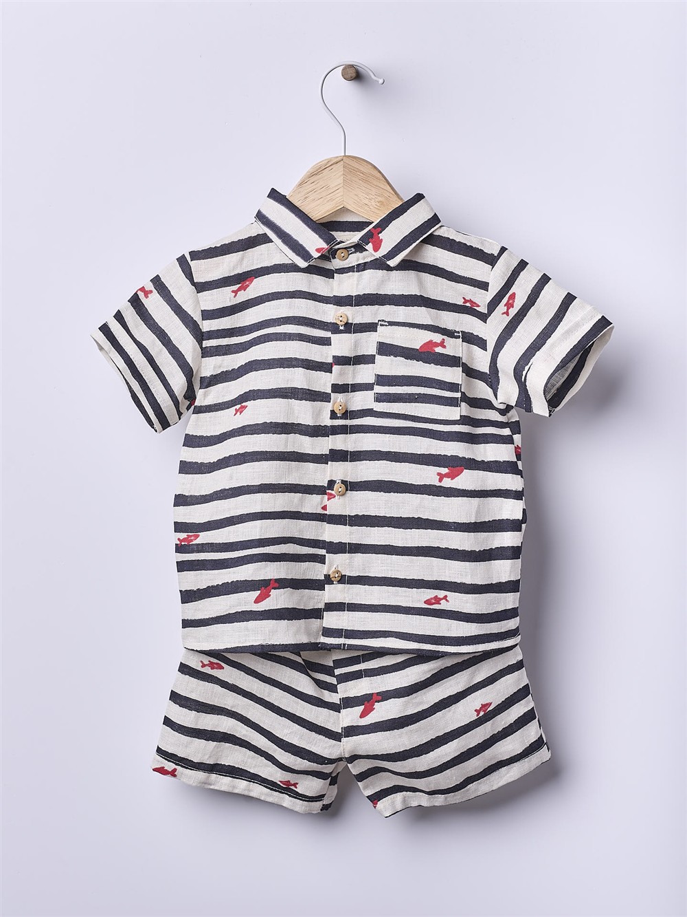 Completo in cotone grezzo a righe panna e nero con pesciolino rossi Wedoble