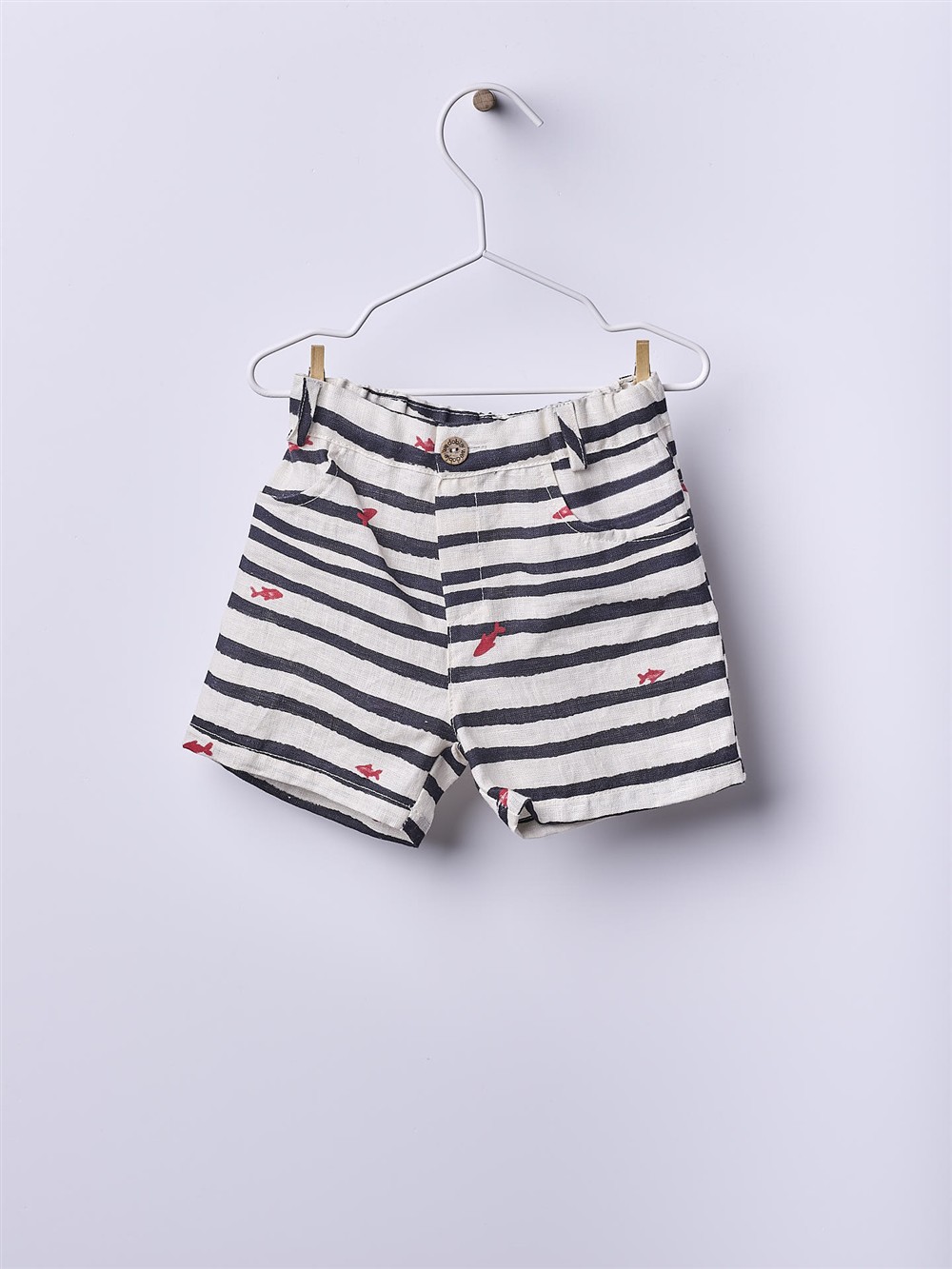 Completo in cotone grezzo a righe panna e nero con pesciolino rossi Wedoble - immagine 3