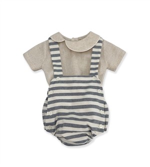 Salopette con bretelle a righe blu e panna e body camicia in lino beige La Stupenderia