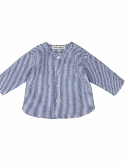 Completo camicia a righe blu e bianco con bermuda blu e bretelle bianche Zhoe & Tobiah