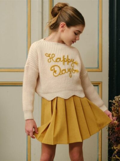 Maglione in lana panna con scritta gialla happy days Magil