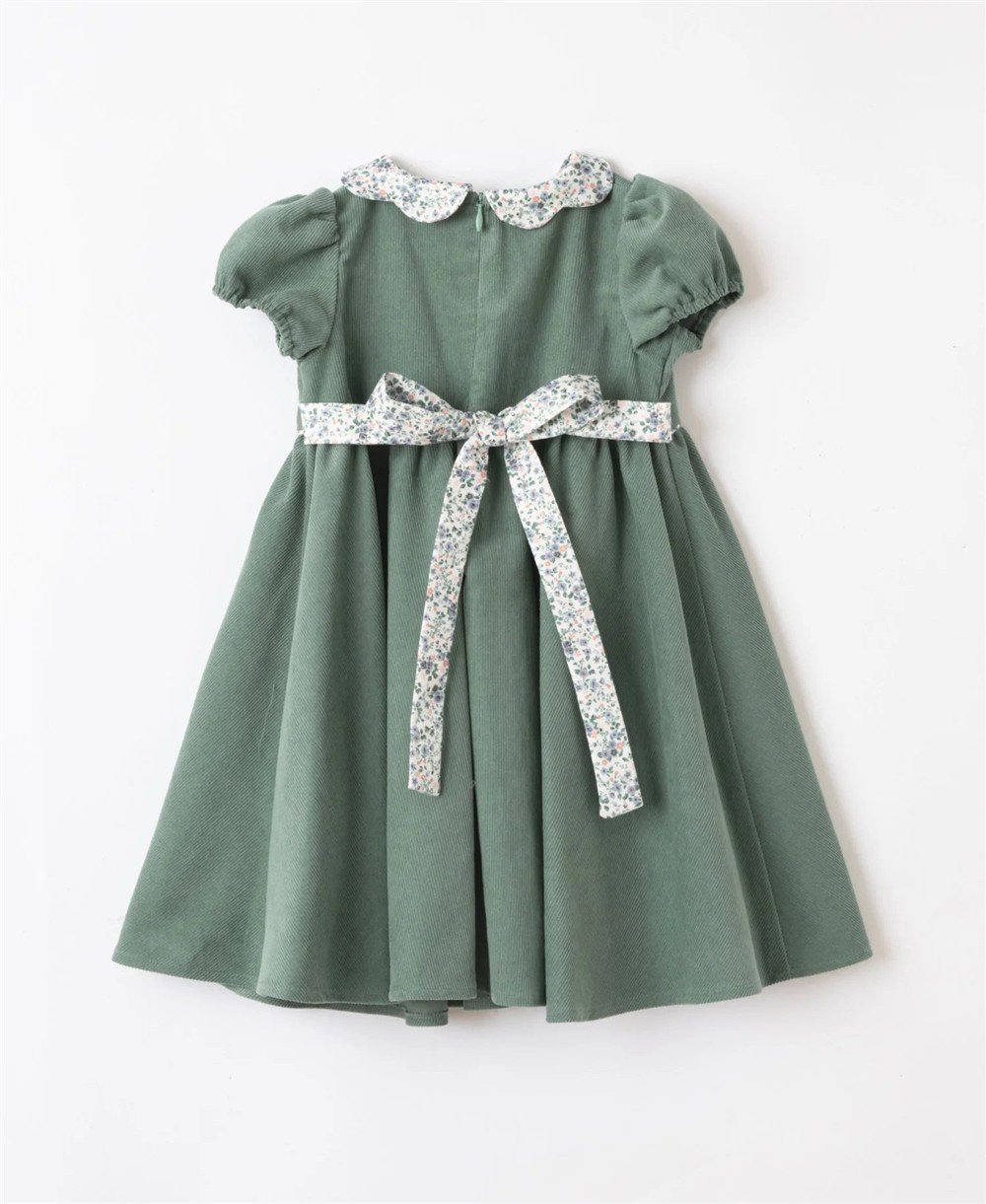 Abito in velluto verde con colletto e cintura fiori rosa Crochette - immagine 2